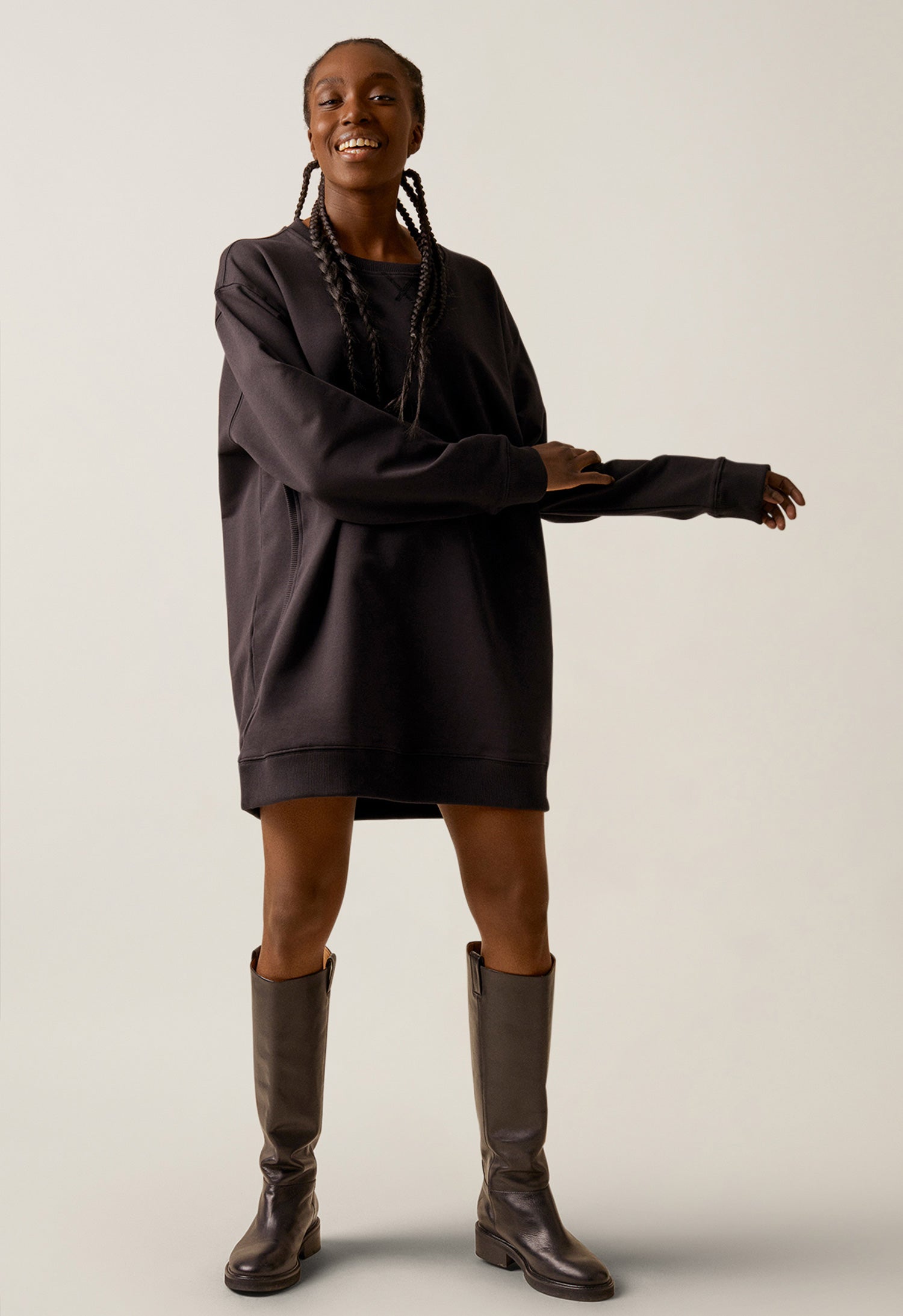 Oversized genser med ammefunksjon - Svart